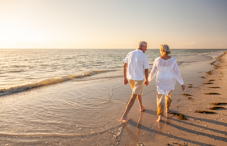 How to Retire at 62 With Little Money: Tips and Example